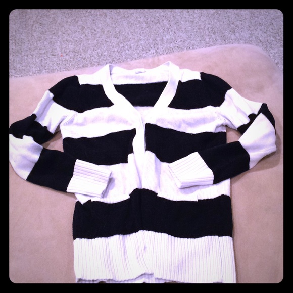 Old Navy Other - Girl's black and white striped cardigan w/ pockets
